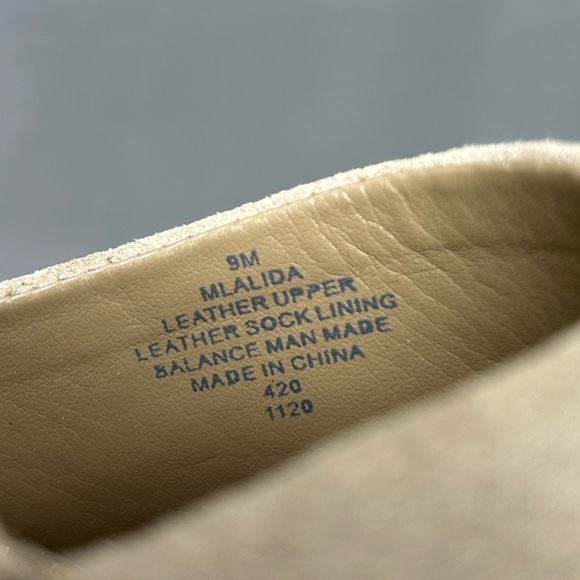 Marc Fisher Alida Sandal Taupe Womens Size 9. - Picture 13 of 13